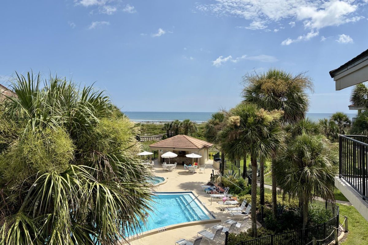 Ocean side view/pool view from balcony