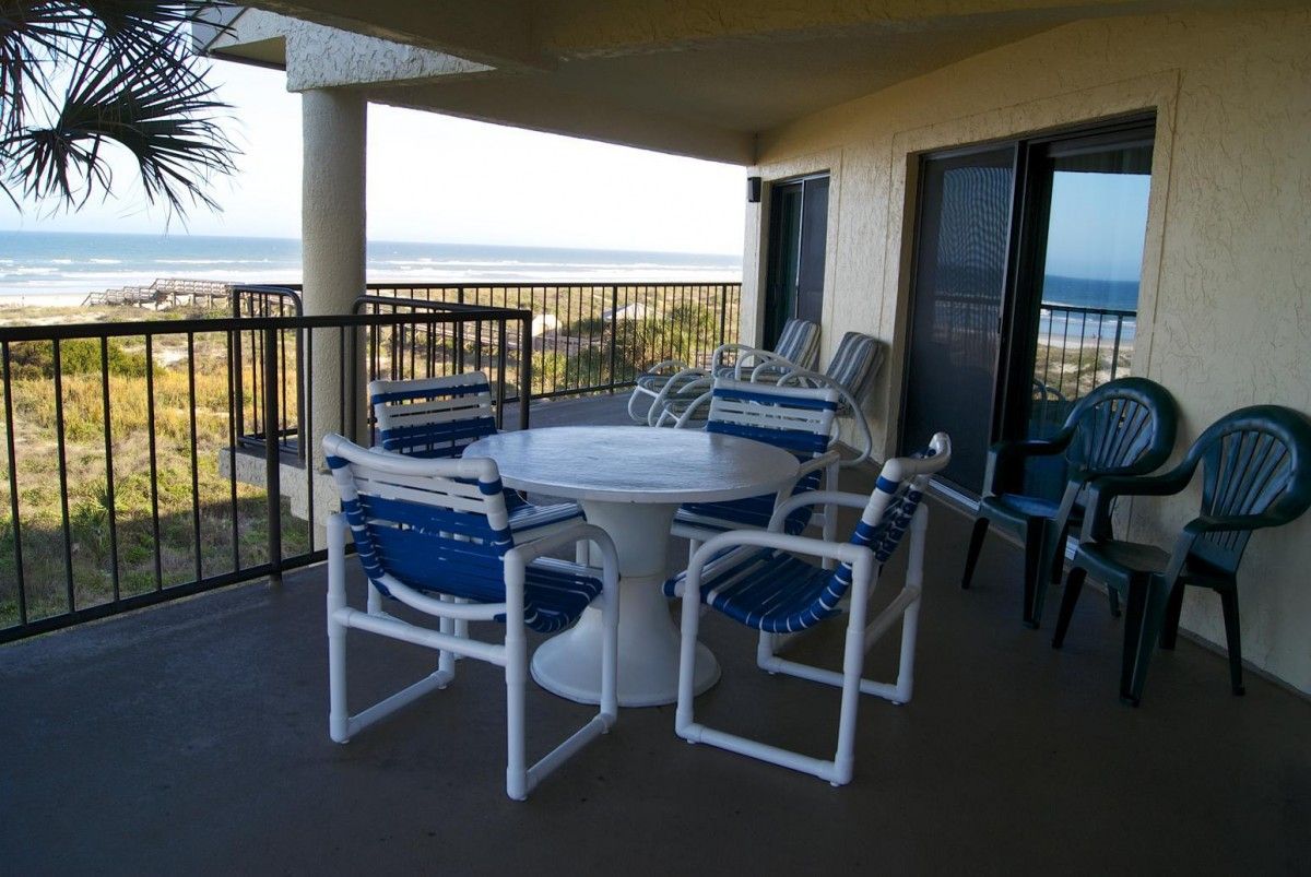 huge patio area on vacation home rental in st. augustine florida
